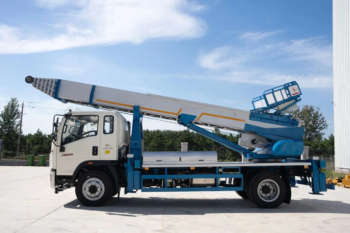 社旗县云梯上料车租赁费用