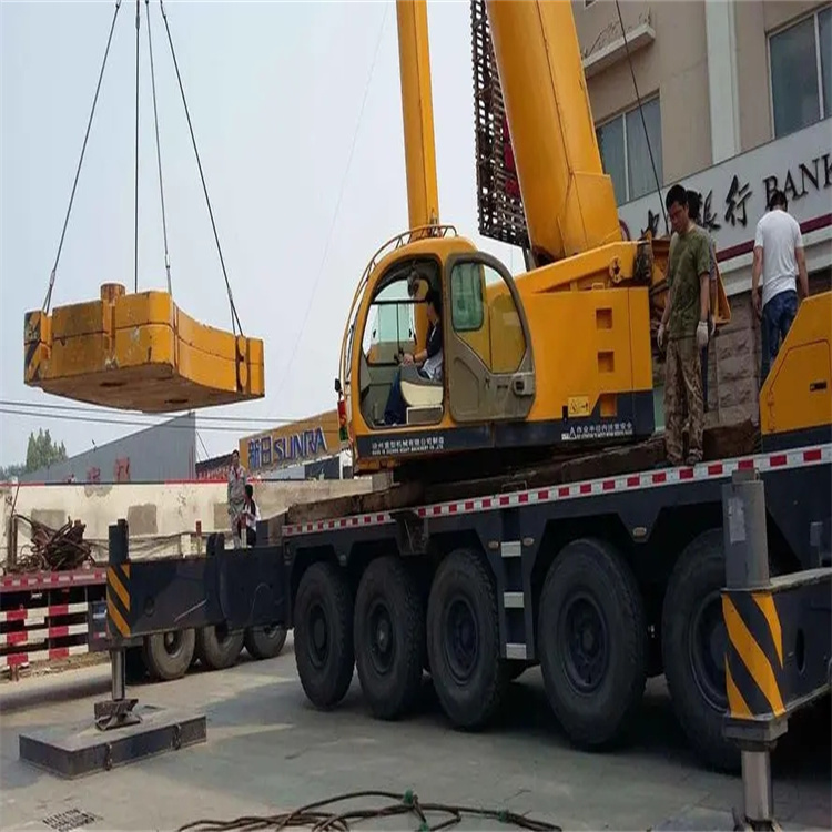 社旗县当地吊车出租|机器吊装|75吨|工厂搬迁服务